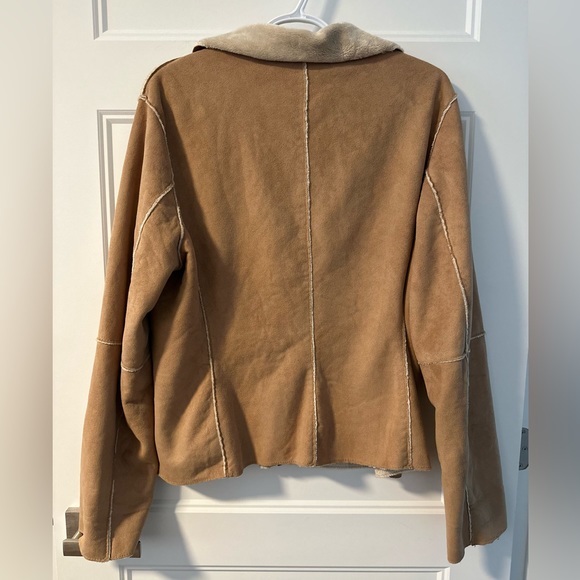 St. John's Bay faux suede sherpa jacket size medium - Picture 2 of 2